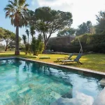 Ubuntu, D'architecte, Classée 5 étoiles, Vue Mer, à 250m, Tennis Villa *