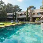 Ubuntu, D'architecte, Classée 5 étoiles, Vue Mer, à 250m, Tennis * Bormes-les-Mimosas