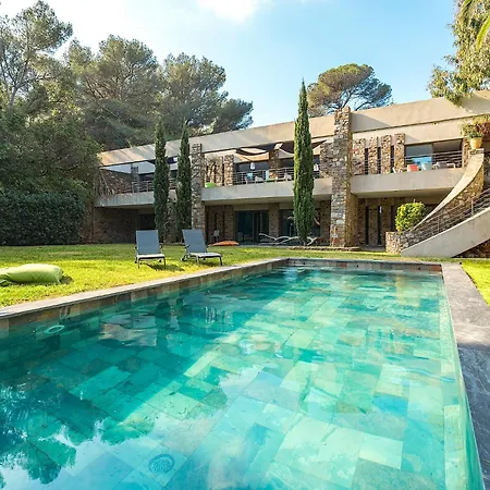 Ubuntu, D'architecte, Classée 5 étoiles, Vue Mer, à 250m, Tennis * Bormes-les-Mimosas
